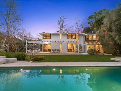 Malibu Luxury Rental Sleeps 12 Guests.